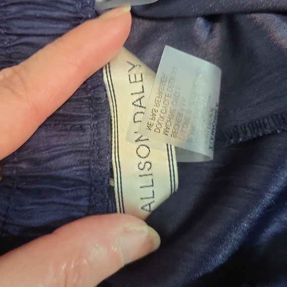 ALLISON DALEY Blue Jordanie Crinkle Pull-on Straight Leg Pants - Picture 4 of 11